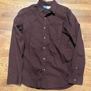 Old Navy Men's Dark Red Polka Dot Shirt